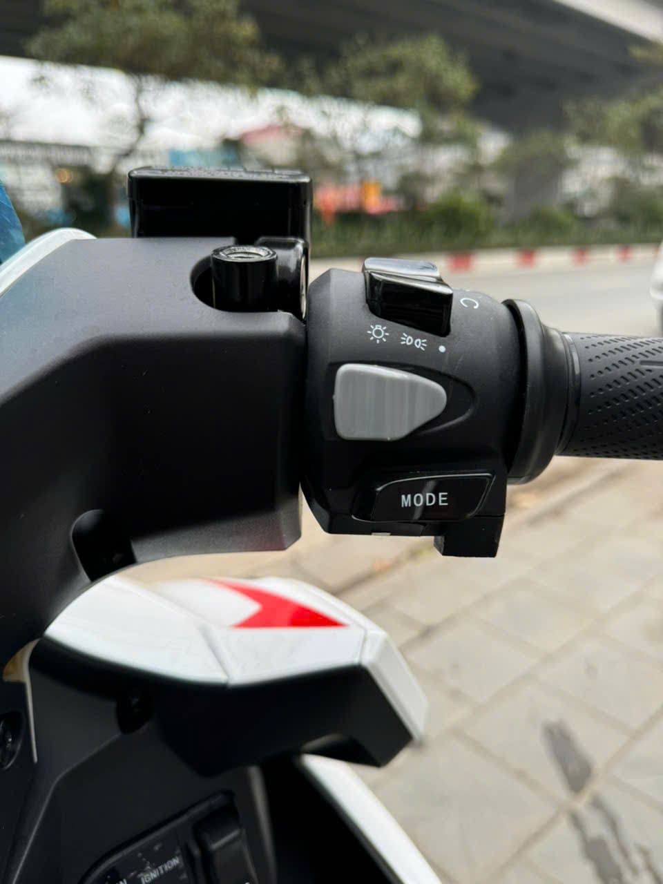 Trải Nghiệm Đi Thử Leo Dốc, Chở Hai Người Tr&ecirc;n Tailg T71 Vario C&oacute; Khỏe Kh&ocirc;ng?