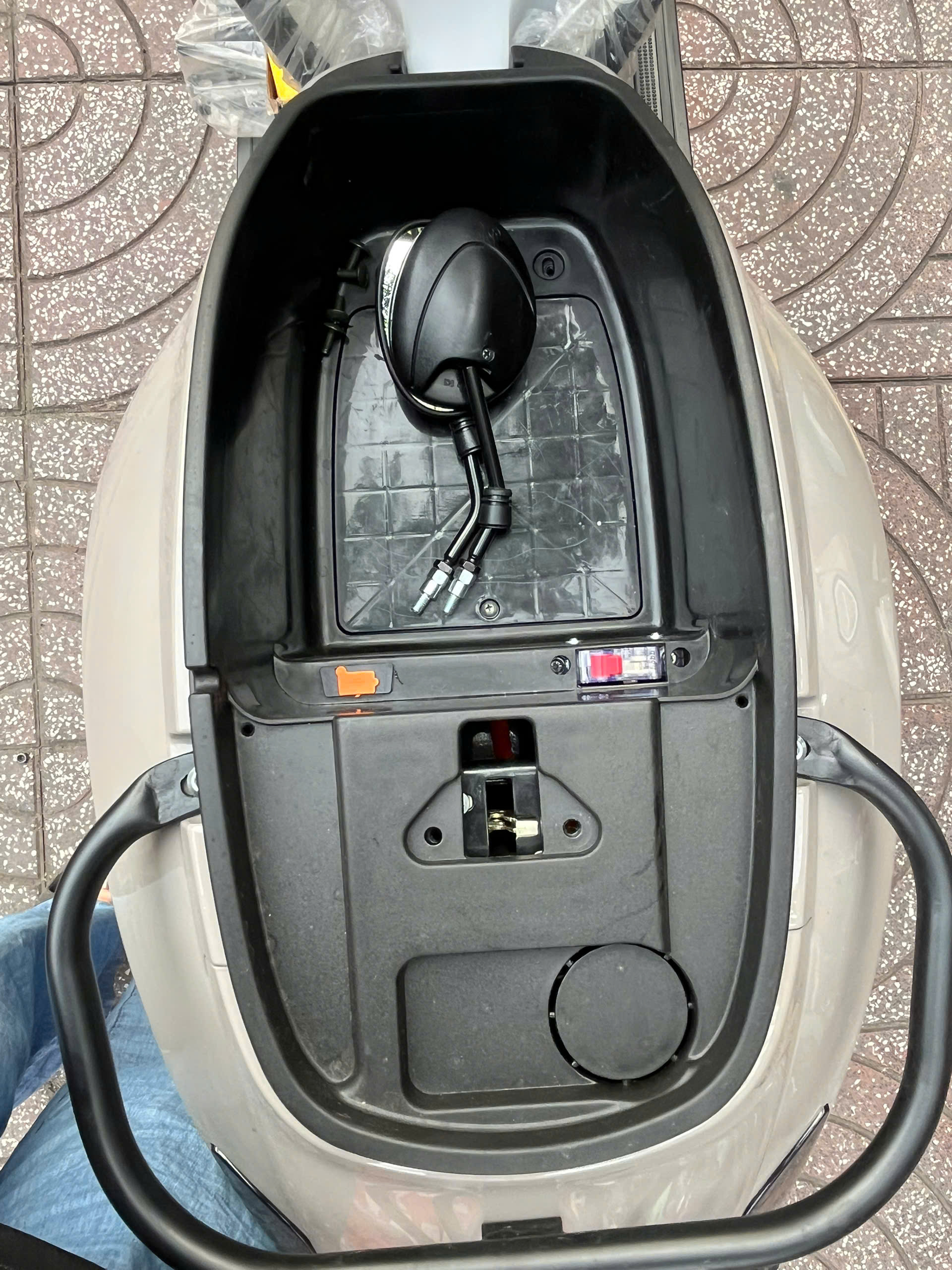 Xe m&aacute;y điện Osakar Nispa Vera New 2025