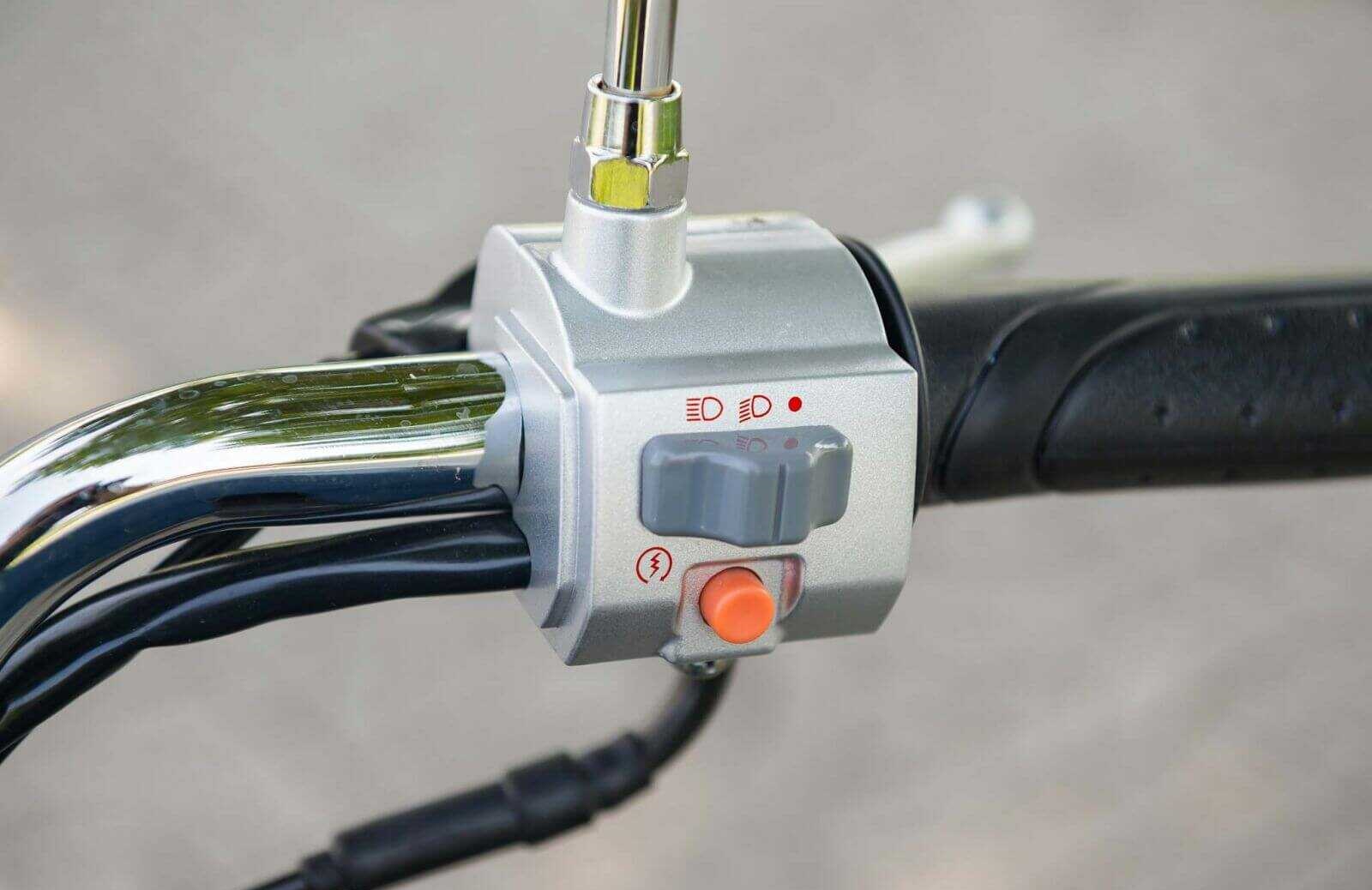 Xe ga 50cc Elite SYM Đen Mờ/Đỏ Mận