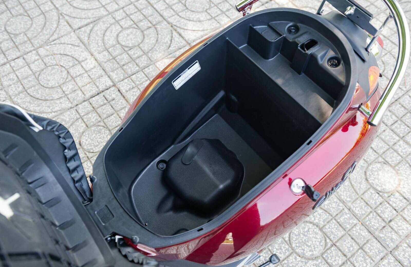 Xe ga 50cc Elite SYM Đen Mờ/Đỏ Mận