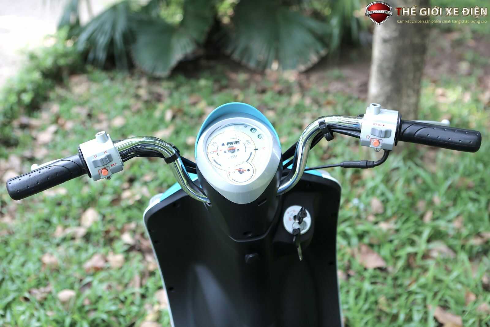 Xe ga 50cc Elite SYM Trắng Đỏ/Trắng Xanh Xe ga 50cc Elite SYM Trắng Đỏ/Trắng Xanh