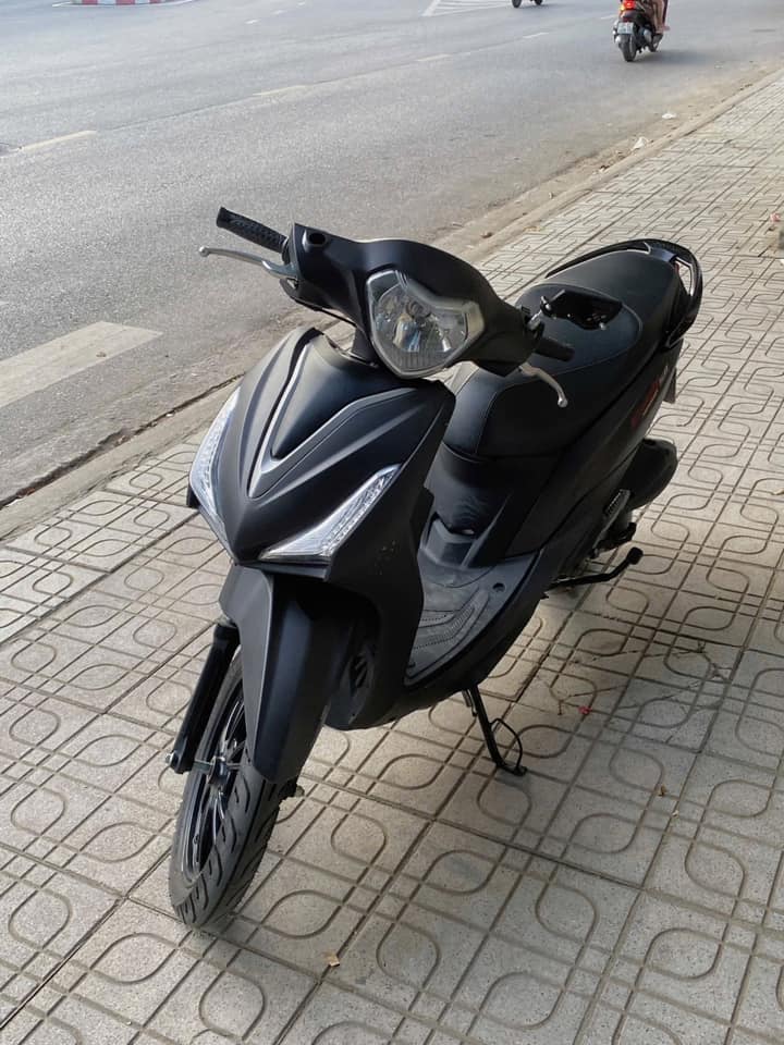 Xe Ga 50cc KYMCO Candy Hermosa X&aacute;m/Đen Nh&aacute;m