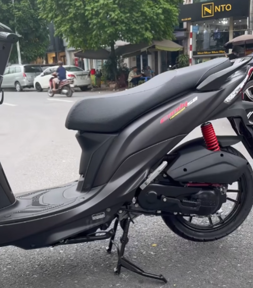 Xe Ga 50cc KYMCO Candy Hermosa X&aacute;m/Đen Nh&aacute;m