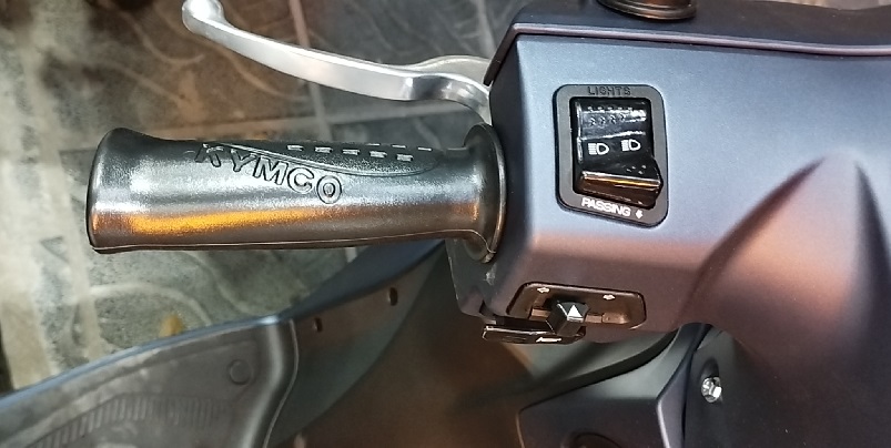 Xe máy 50cc Kymco Candy Hermosa