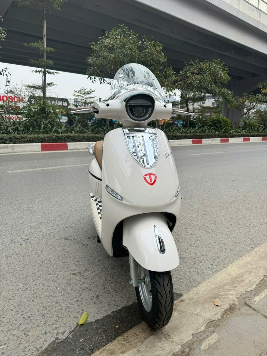 Xe máy điện Tailg Queen R71 - 6 Bình 23Ah 100Km/1 Lần Sạc Xe máy điện Tailg Queen R71 - 6 Bình 23Ah 100Km/1 Lần Sạc