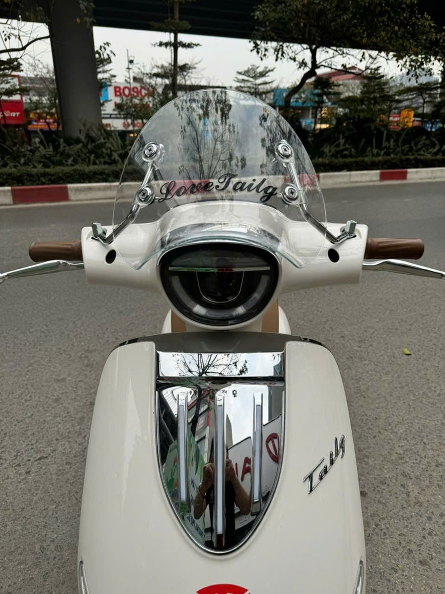 Xe máy điện Tailg Queen R71 - 6 Bình 23Ah 100Km/1 Lần Sạc Xe máy điện Tailg Queen R71 - 6 Bình 23Ah 100Km/1 Lần Sạc