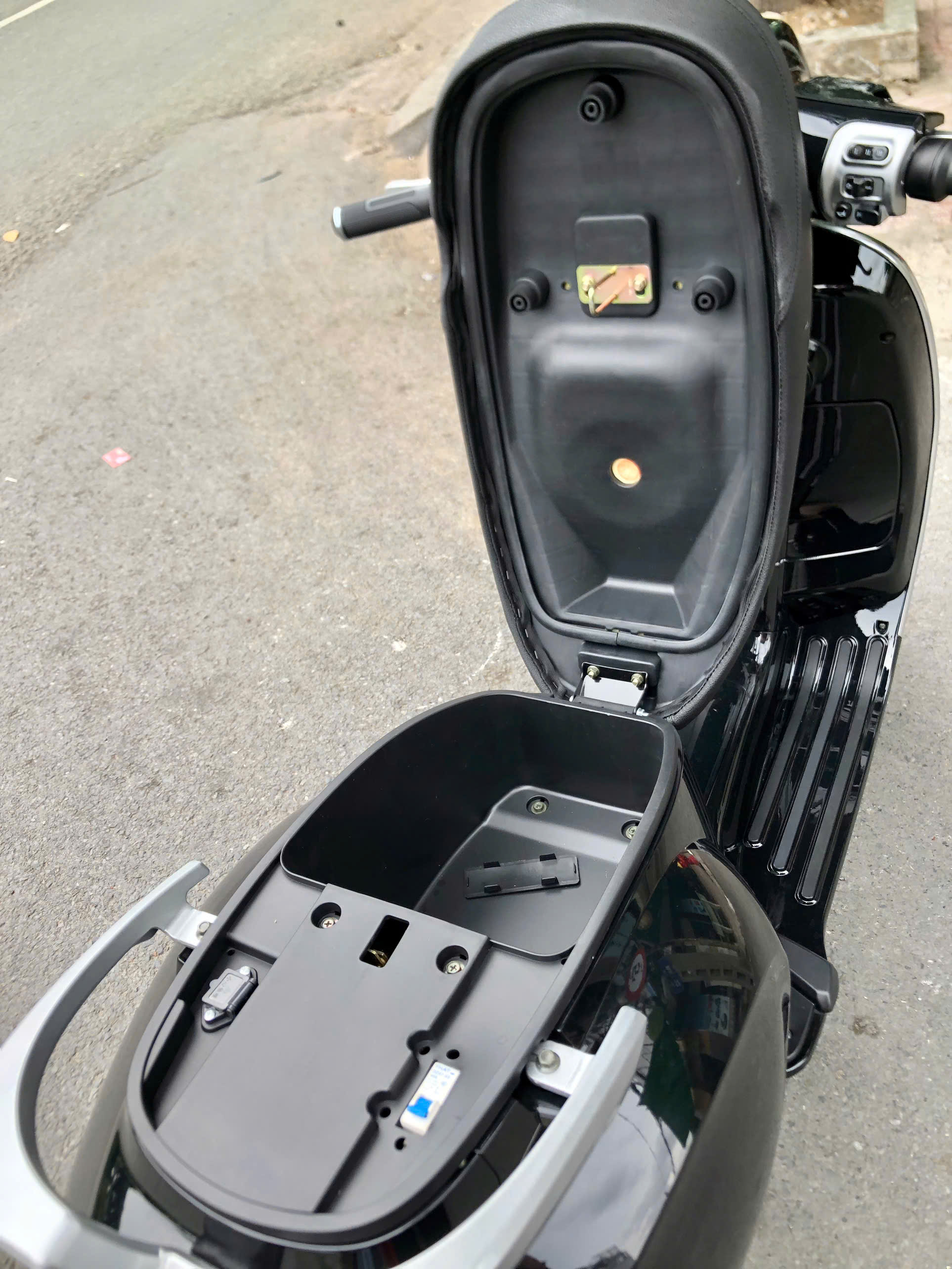 Xe M&aacute;y Điện Dibao Tesla Chic Q