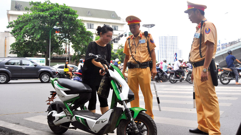 Xe máy điện bị phạt