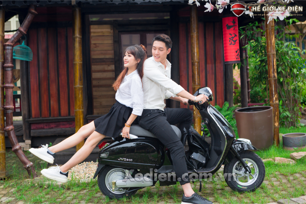 xe dien JVC Vespa 2019
