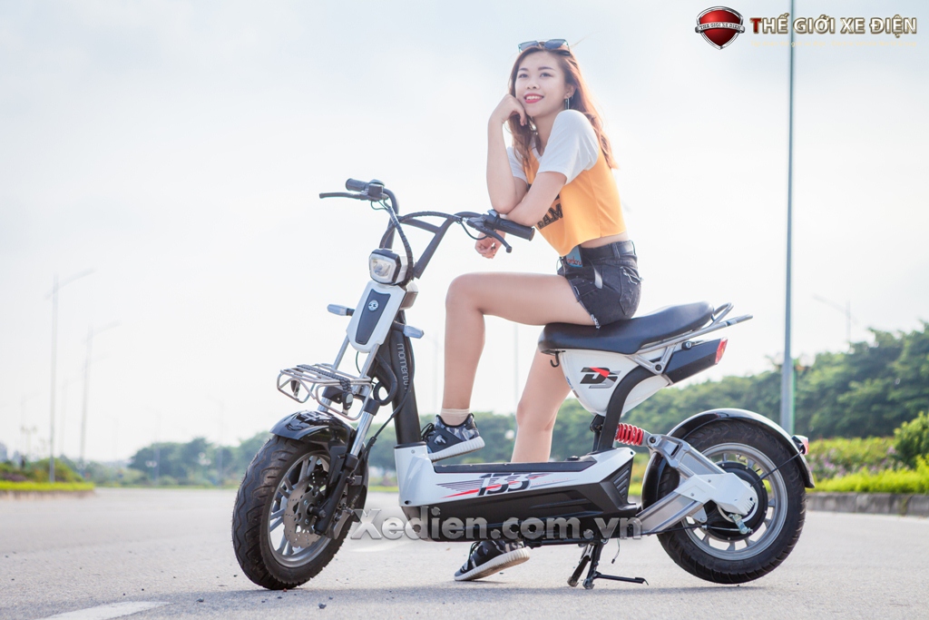 Xe máy điện Giant M133DS quái thú bò điên