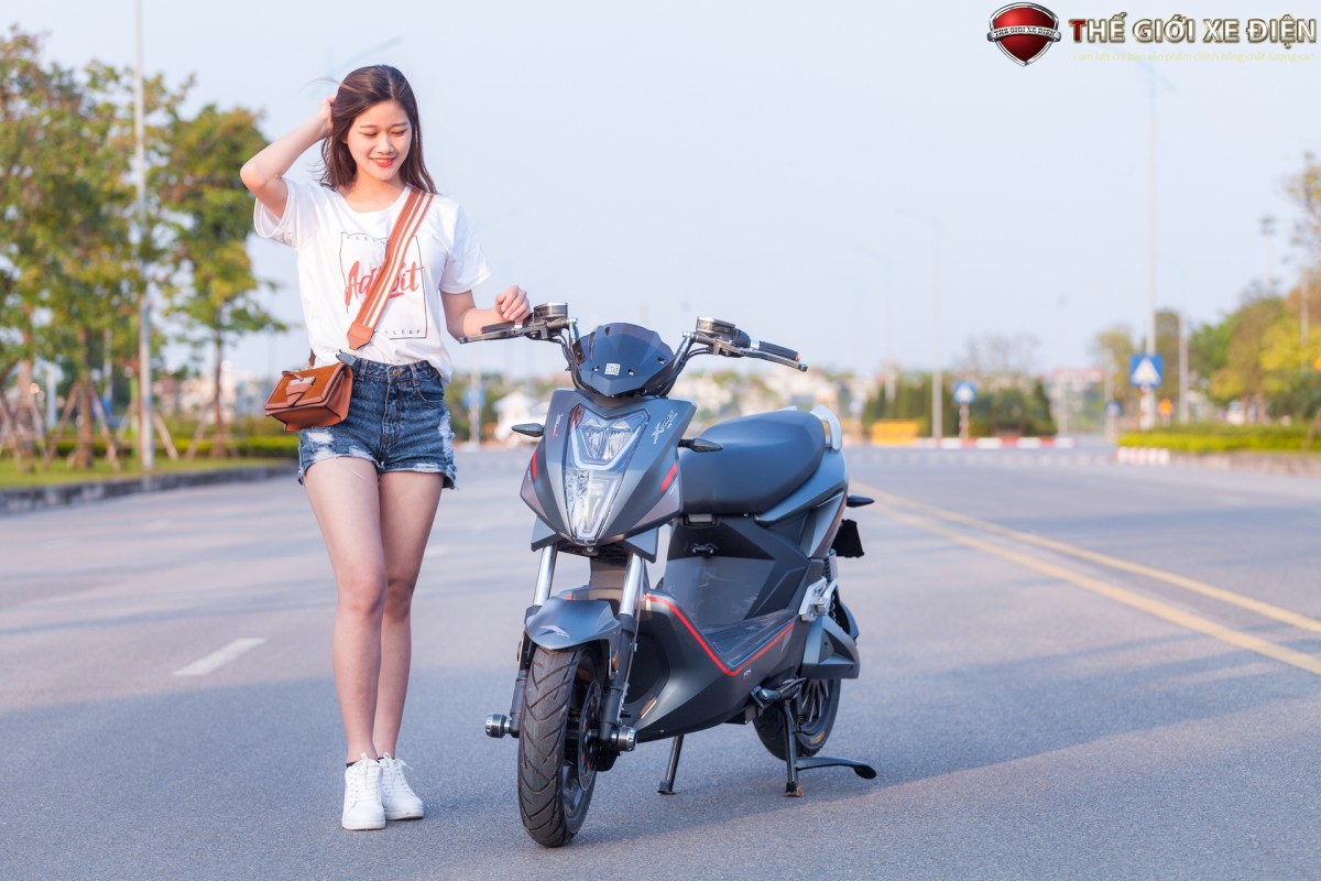 Xe máy điện Jeek New Dibao: Đập tan định kiến về những chiếc xe điện không mạnh mẽ
