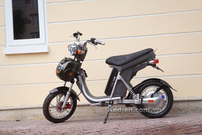 Xe đạp điện Nijia Plus 20Ah dành cho các bạn nữ